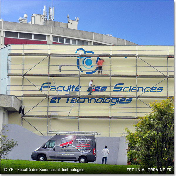 Les trois UFR fusionnent pour donner naissance à la Faculté des Sciences et Technologies en 2010